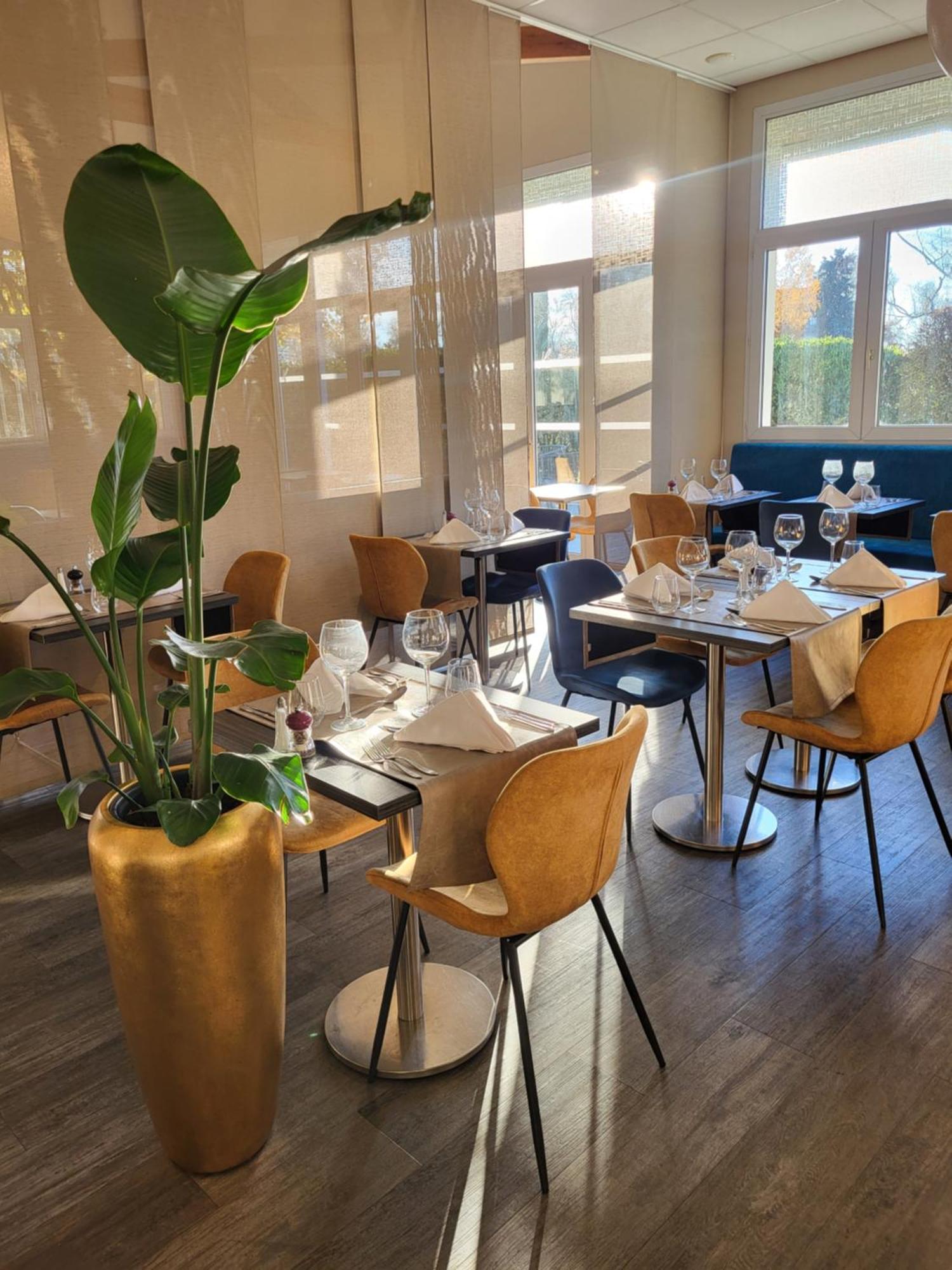 Hotel Restaurant Du Parc Saumur Logis Elégance Exterior foto